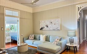 Childers Charmer With Aircon, Wifi & Modern Luxuries